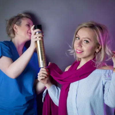 Aneta Caro, stylistka podczas pracy